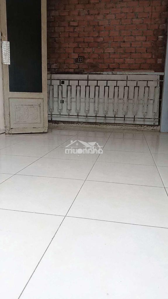 Nhà nguyên căn rộng rãi 90m, 2pn gần lò lu, lã xuân oai 