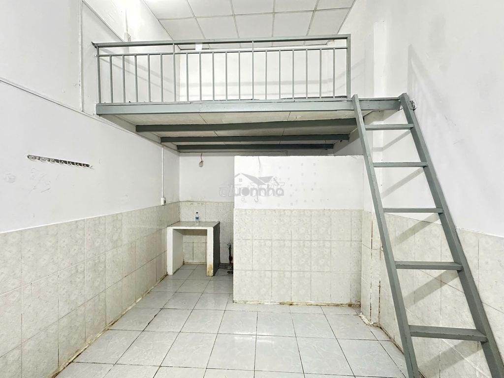 Cho thuê phòng trọ giá rẻ có gác cao ở linh trung gần đh ngân hàng - 4