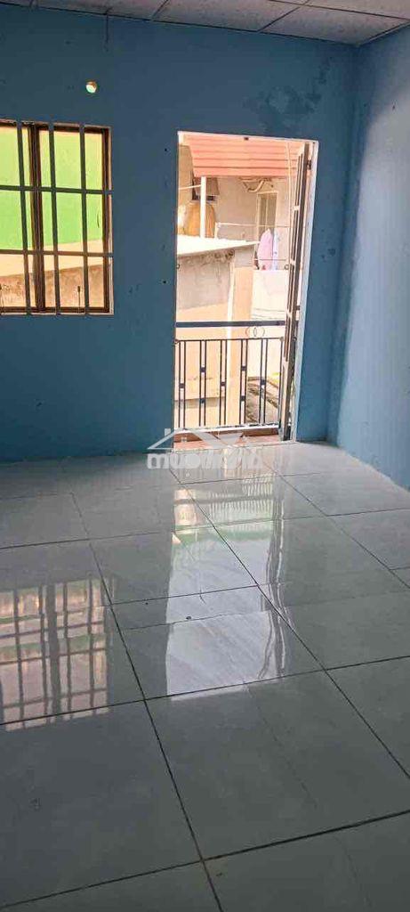 Cho thuê nhà hẻm dht02. 3m x 8m. lửng. lầu. 2pn. 2wc. giá 5 triệu - 4