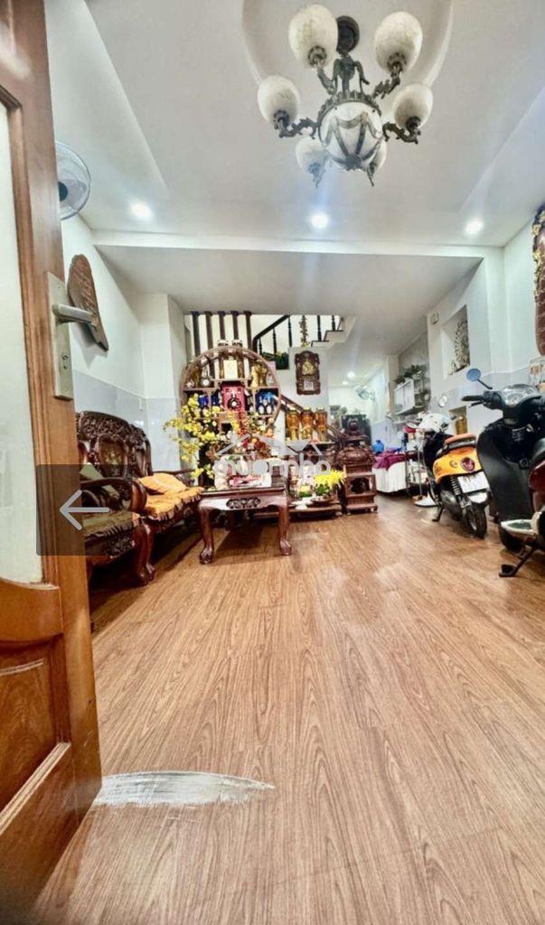 🏠  Nhà 3 tầng btct tùng thiện vương q8-4pn ban công-sổ vuông-hơn 4 tỷ