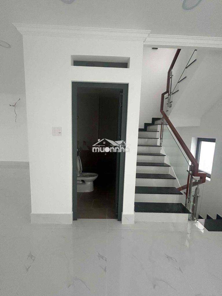 Mặt tiền vip khu luỹ bán bích - 8 x 22 - trệt 5 lầu - tm - pccc - 3