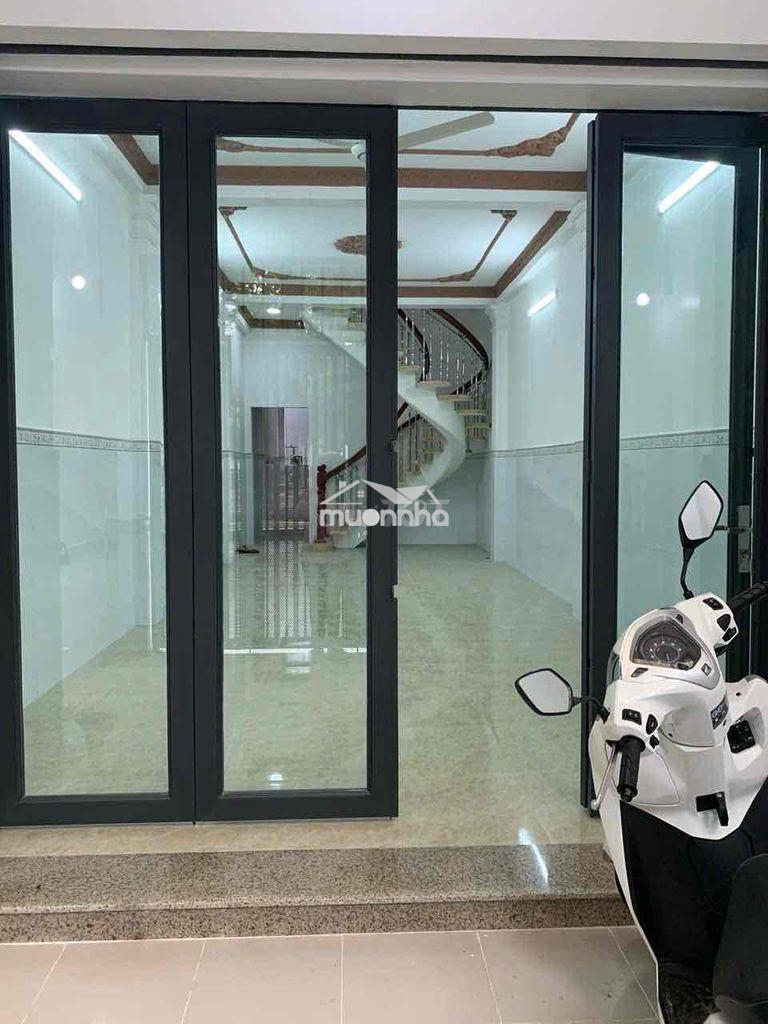 Cho thuê nhà mtnb đối diện công viên sát aeon dt 4x20 xd 3,5 tấm