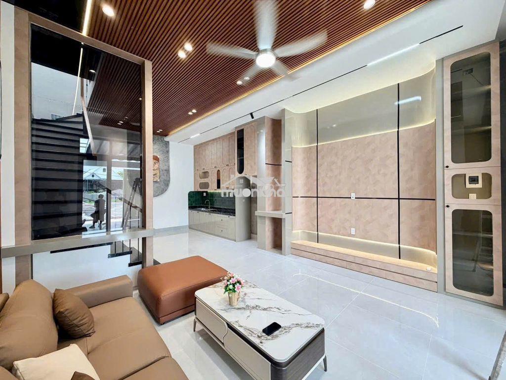 Bán nhà lầu đẹp, sổ hoàn công, sân oto, gần go tân hiệp, chỉ 4 tỷ 250 - 4