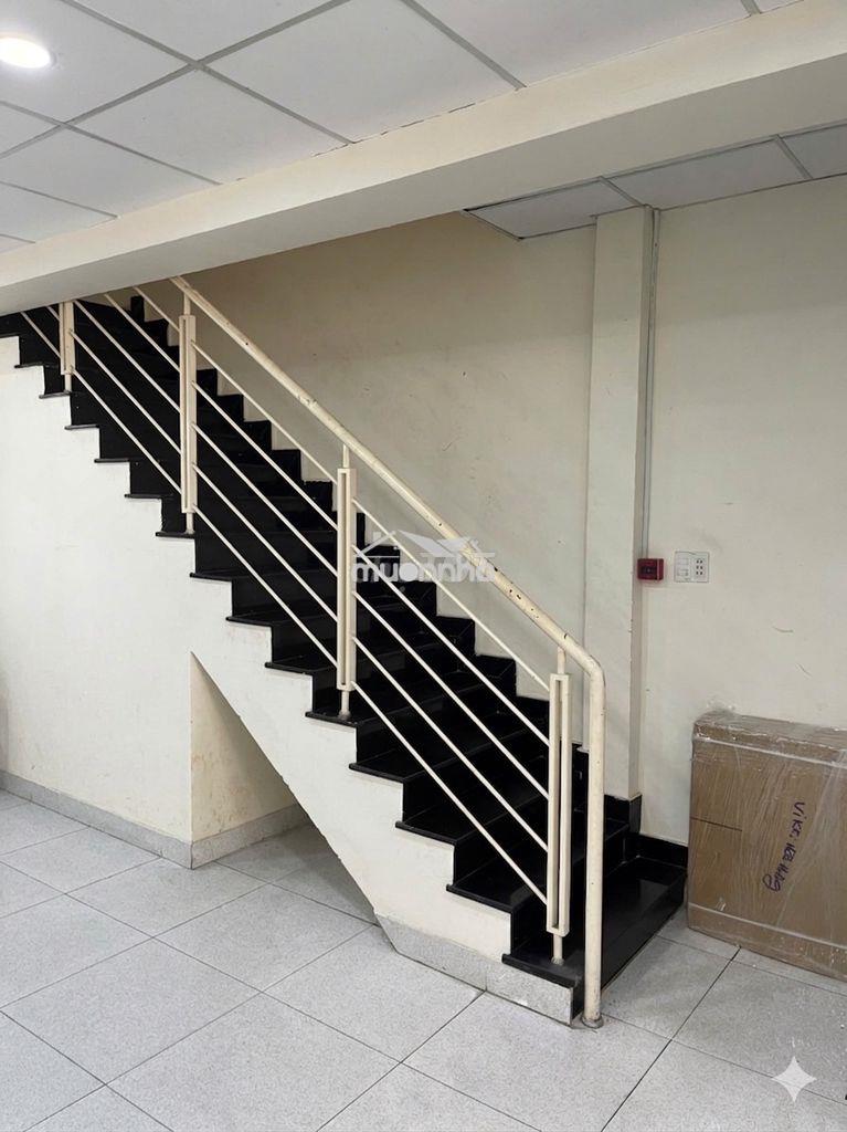 Cho thuê nhà mặt tiền trung tâm quận 3 - ngay chợ hoà hưng (400m²) - 4