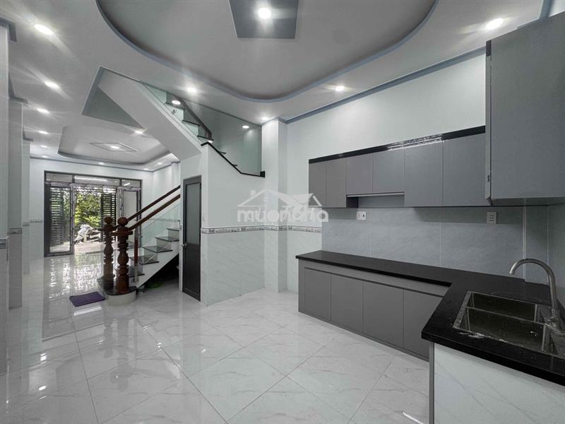 🎇Cần bán nhà ngay chợ xtt-cặp bên uỷ ban ( công an xã bà điểm mới)