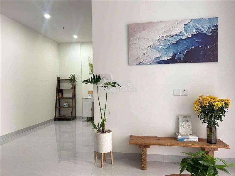 Căn hộ a&t sky gaden mới setup full nội thất cao cấp, chủ dễ thương
