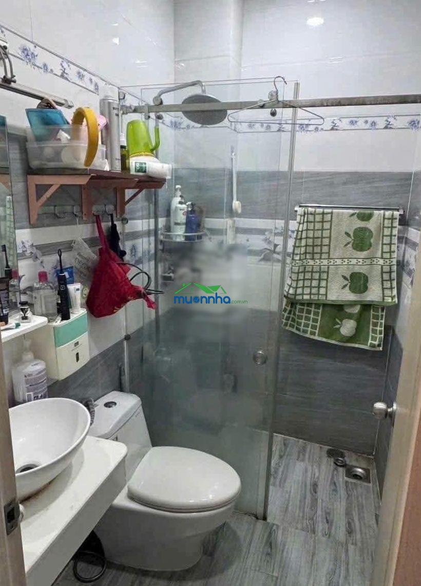 Nhà 1/ đúc 3 tầng hẻm 5m thông thoáng đường phạm phú thứ vs bình tiên