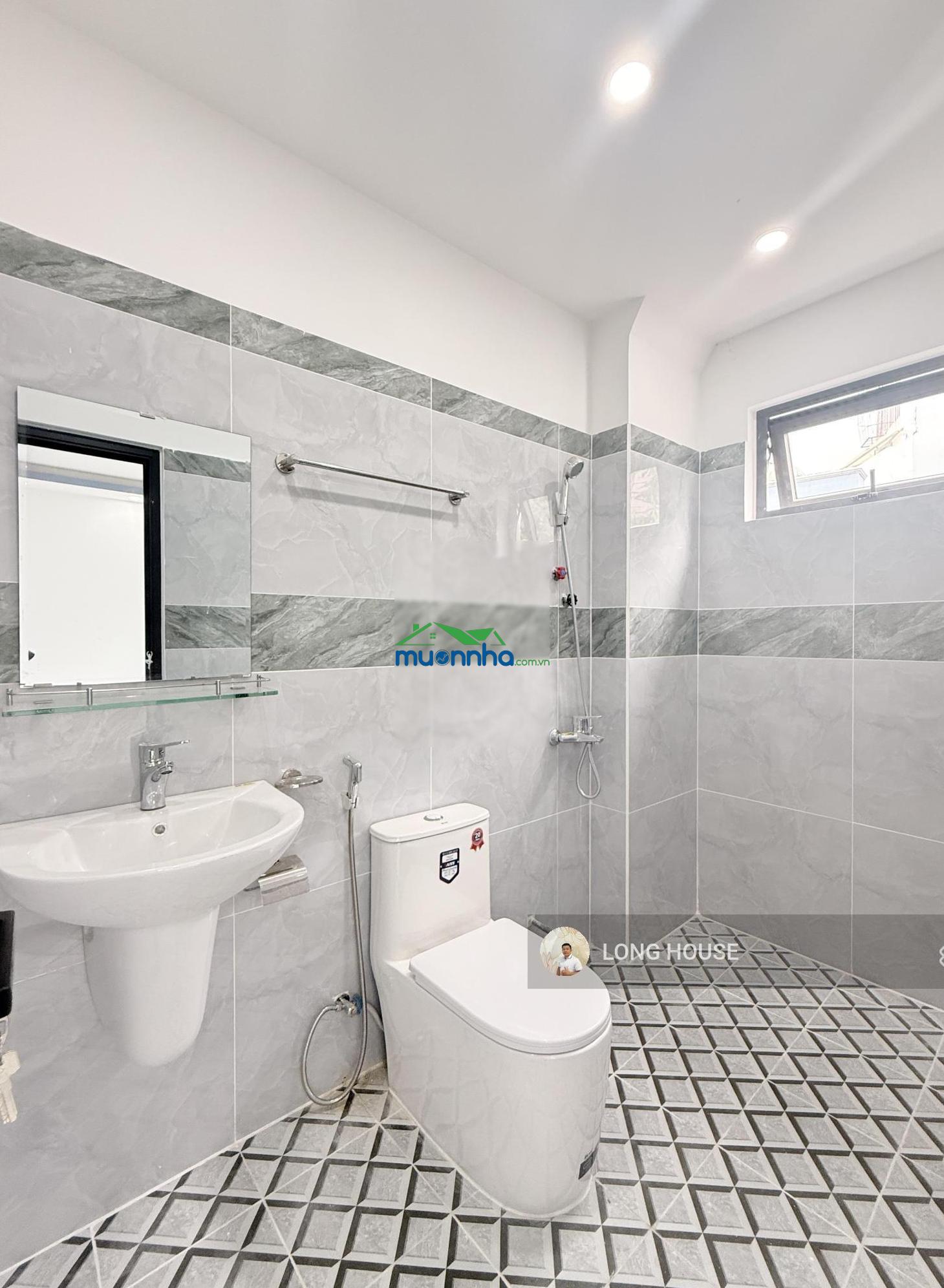 Vip phú nhuận. nhà 5 tầng xây mới- 3 phòng master- hẻm oto - oto vào nhà đặng văn ngữ- lê văn sỹ. - 4