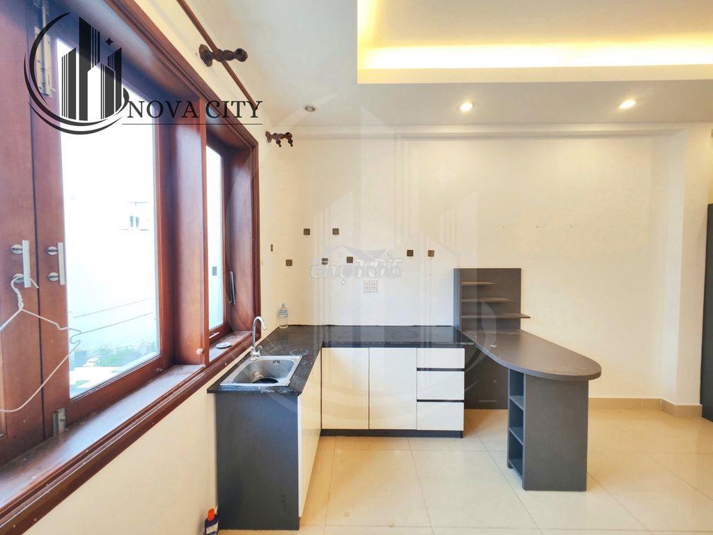 Căn hộ ban công full nội thất, view mặt tiền - 4