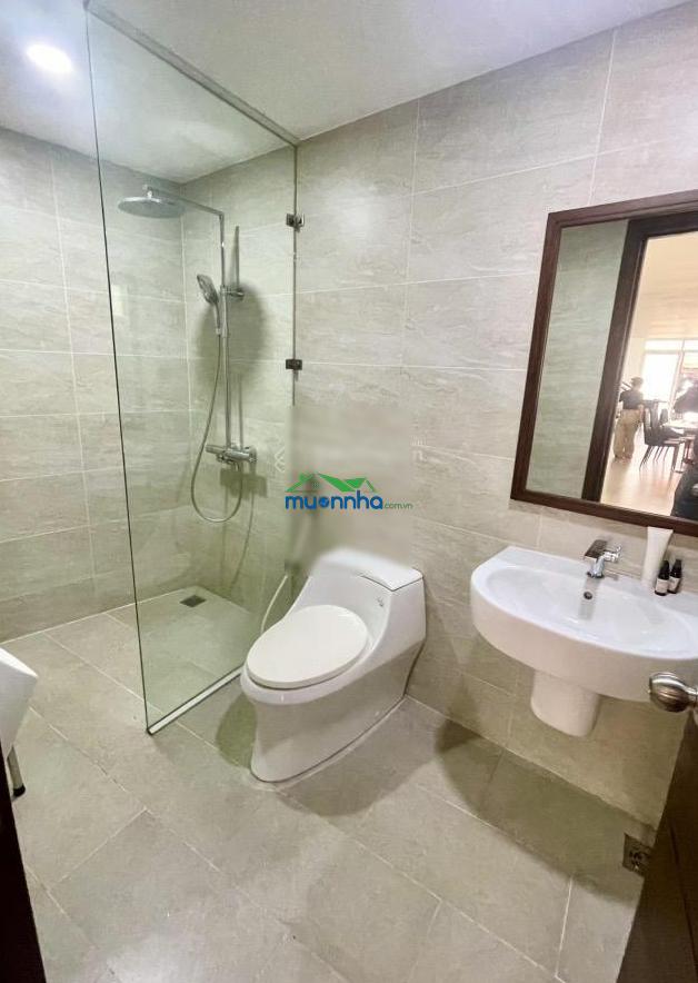 Chỉ hơn 15 tỷ đồng!!! có ngay nhà dòng tiền lớn quận 1 - 4
