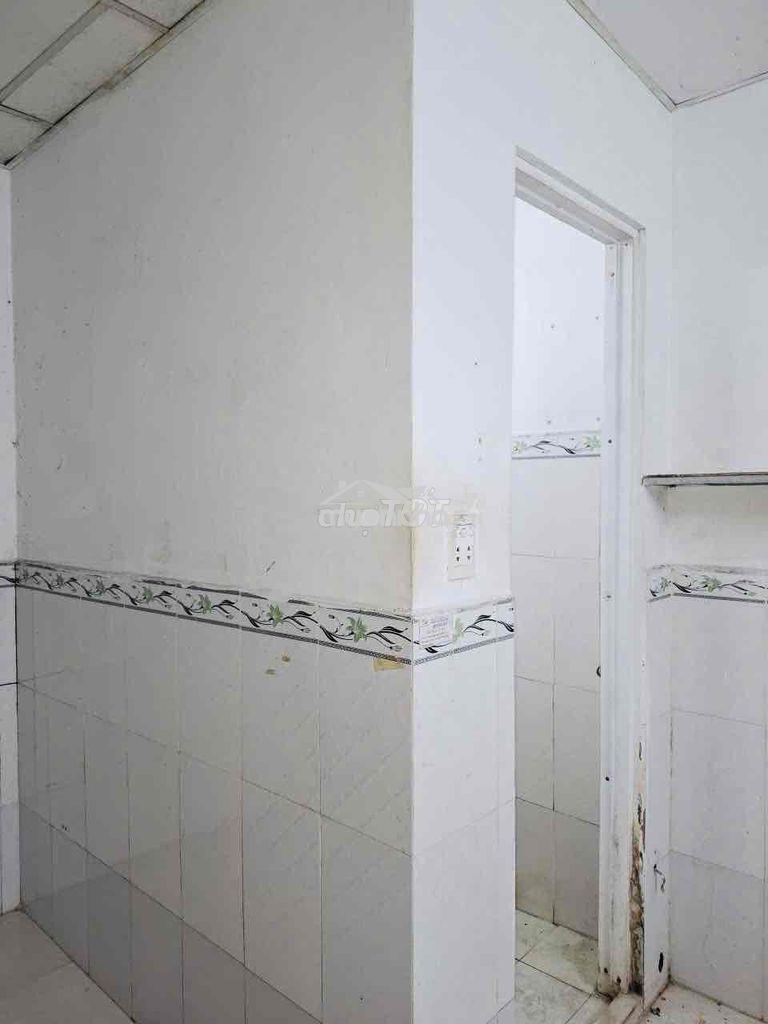 Trọ 2tr ngay trung tâm tân phú - 3