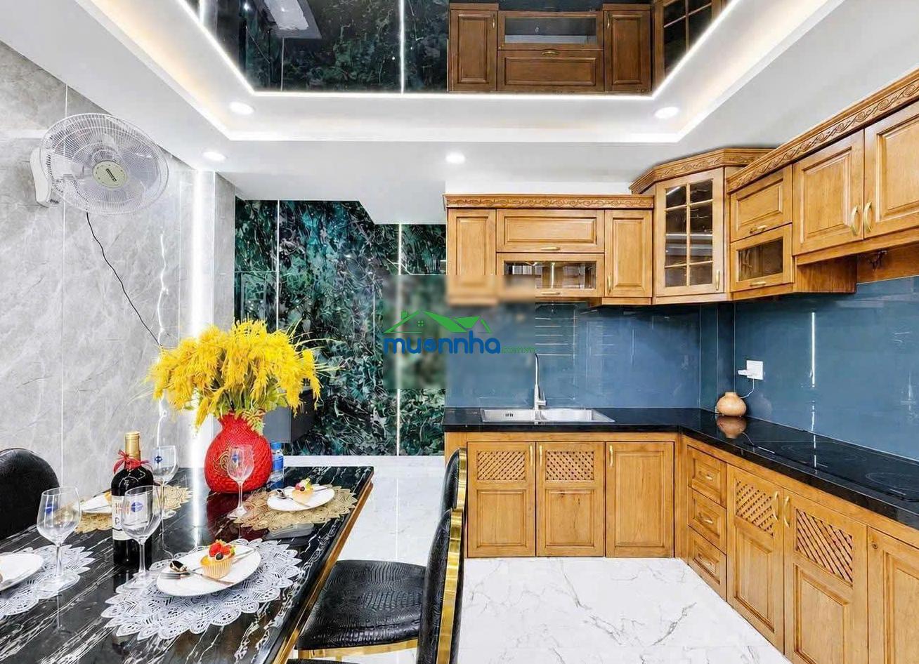Bán nhà hxh lê văn huân, phường 13, tân bình (4*17m) - 4 tầng - 2