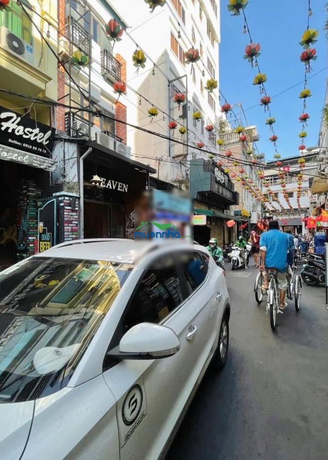 Bán nhà bùi viện - phố tây quận 1 - mt hẻm xe tải siêu kinh doanh sẵn dòng tiền - nhà cũ dễ xây mới