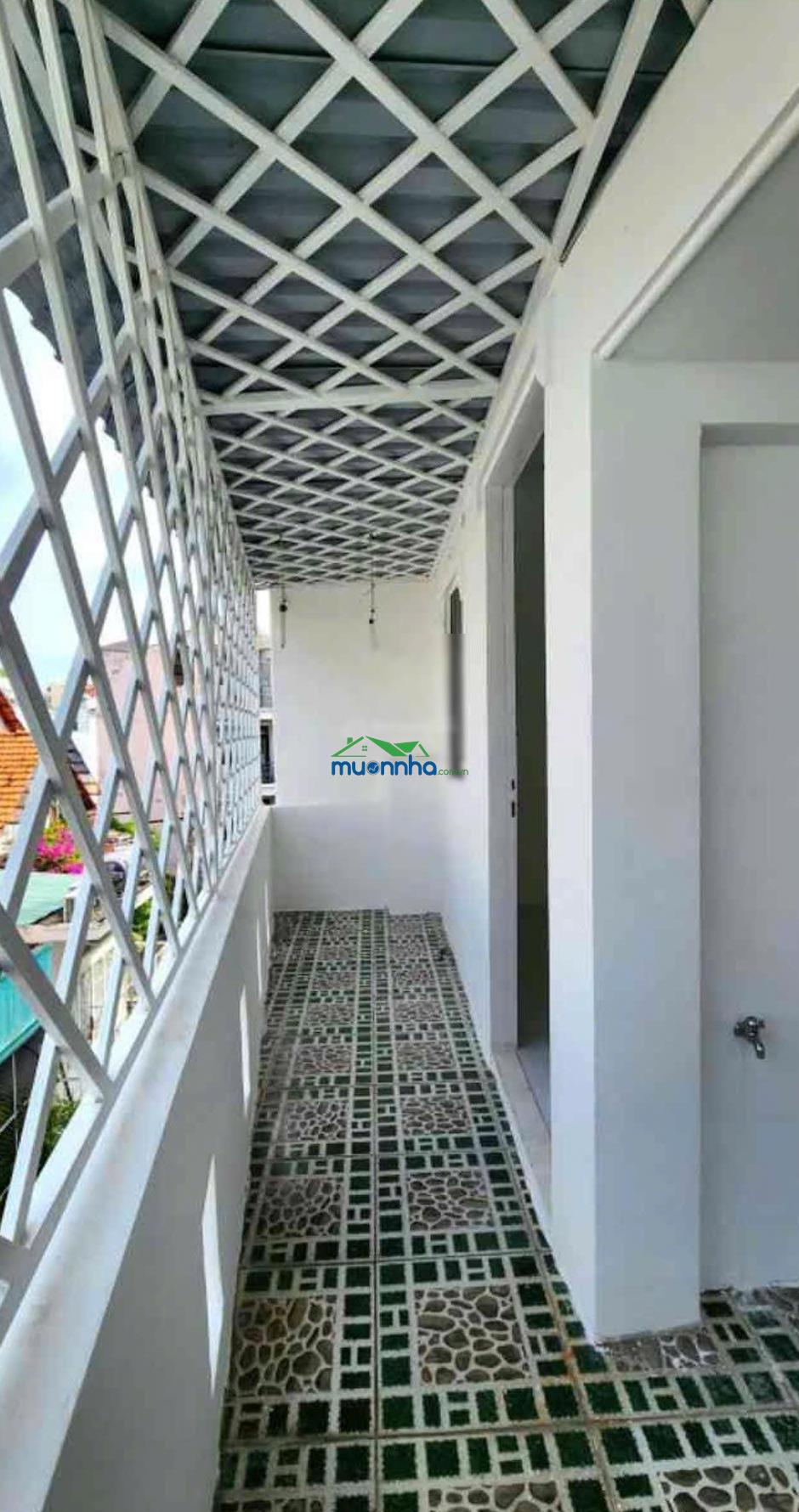 Hẻm xe hơi thông phú nhuận - hoàng hoa thám - 4 tầng btct - sản phẩm hiếm có - 4