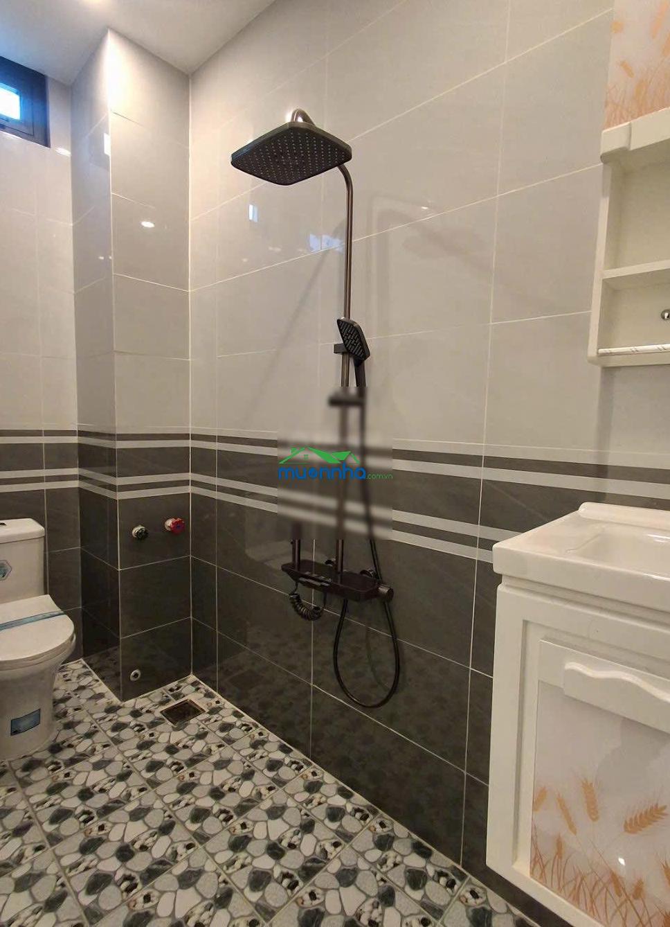 Bán nhà quận 8 đẹp ở ngay - gần quận 1 - sổ hồng riêng - chỉ 6 tỷ 270 triệu. lh 0933 063 *** - 4