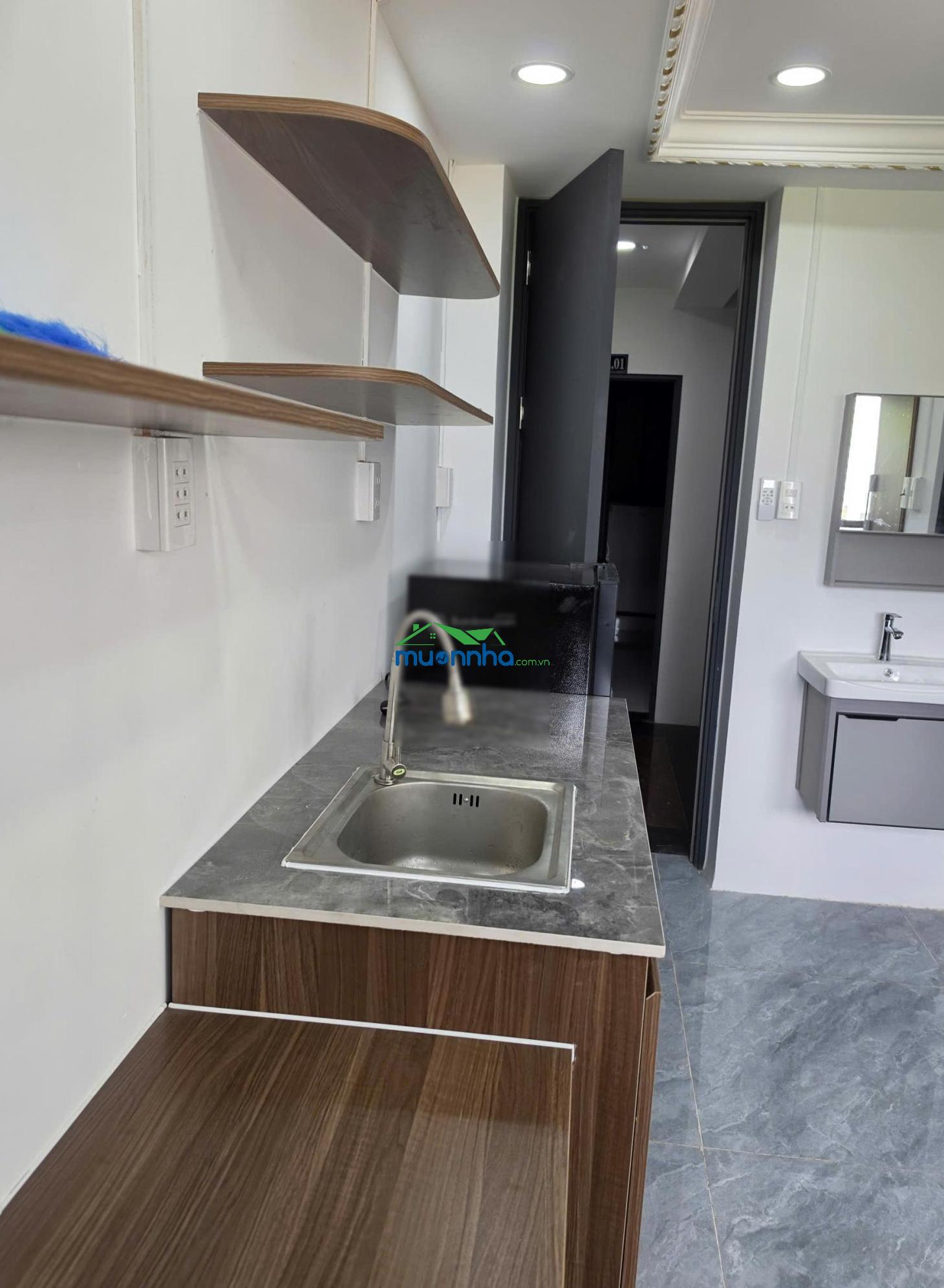 Tòa chdv vip - nhà 4 tầng - 8pn 8wc - full nội thất - 4