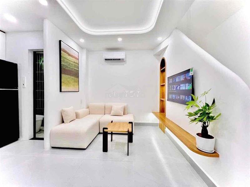 Full nt ở ngay - 3 tầng kiên cố hoàn công đủ - 2pn wc khép kín
