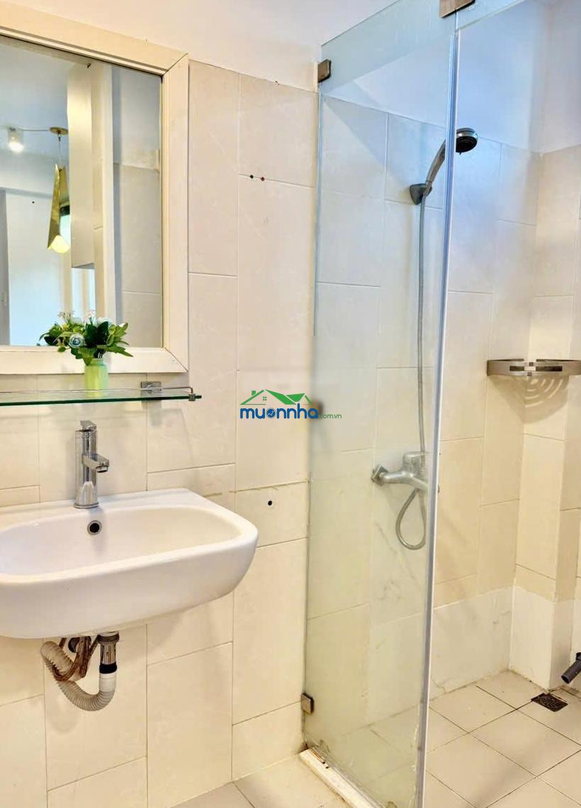 Bán nhà cách đường phạm văn đồng 30m - phường 13 quận bình thạnh - 12.8 tỷ
