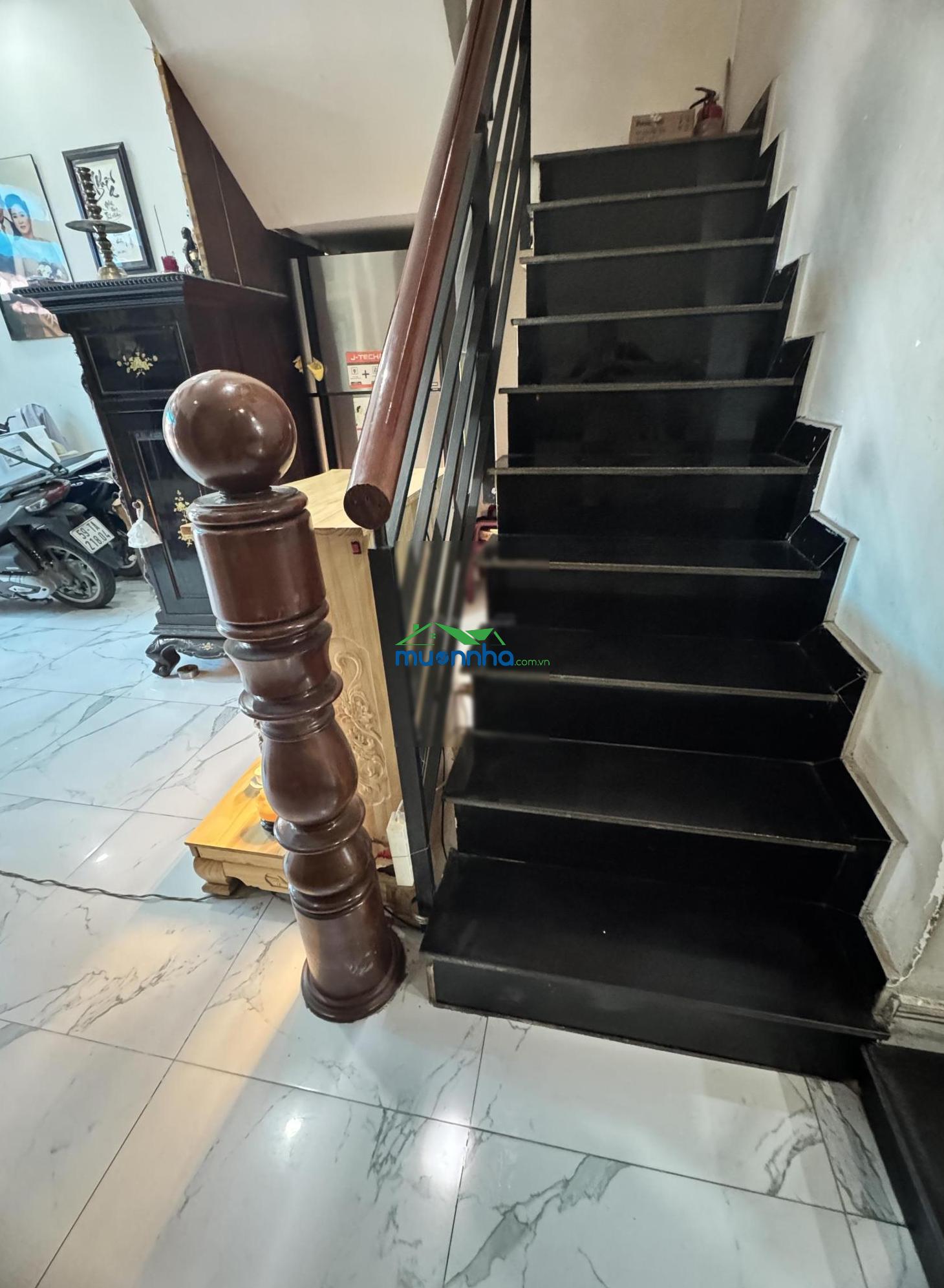 Bán nhà chính chủ hxh hẻm xe hơi (c10m) phạm thế hiển- tạ quang bửu p4 quận 8, 52m2, 3 tầng.