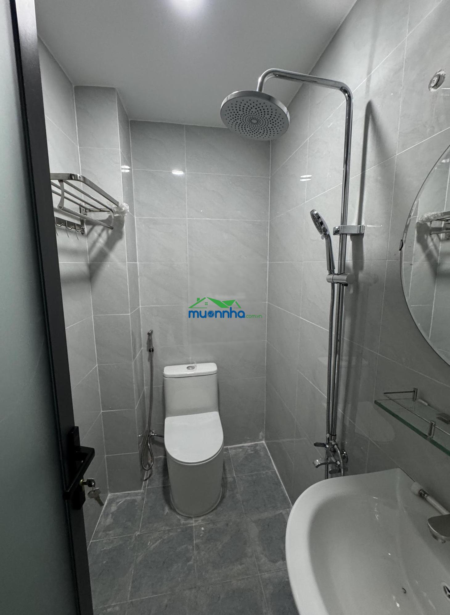 Ngay hẻm xe hơi - lũy bán bích - 50m2 - nhà mới ở ngay - phù hợp gia đình đông thành viên