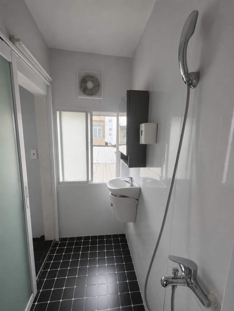 Phòng trọ nữ 14m2 bình thạnh, xvnt 2 chiều, wc riêng, có máy lạnh và tủ đồ, free 1 xe - 4