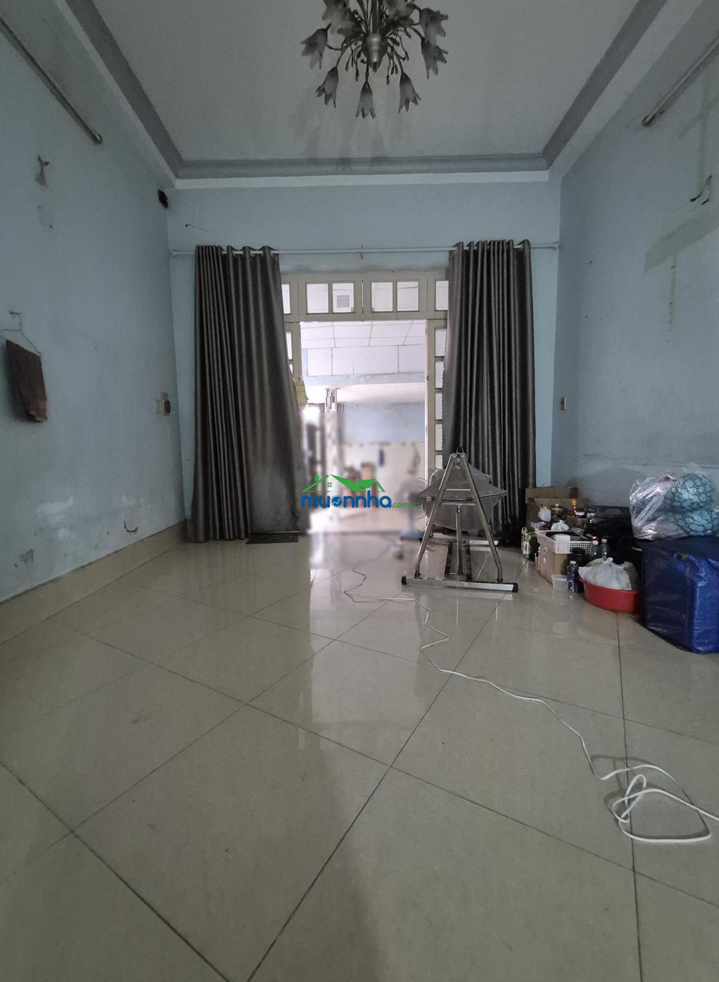 Xe hơi thông ngay đhcn 4 - 190,4m2 (sử dụng 215 m2) ngang 6m - 4 tầng - 2