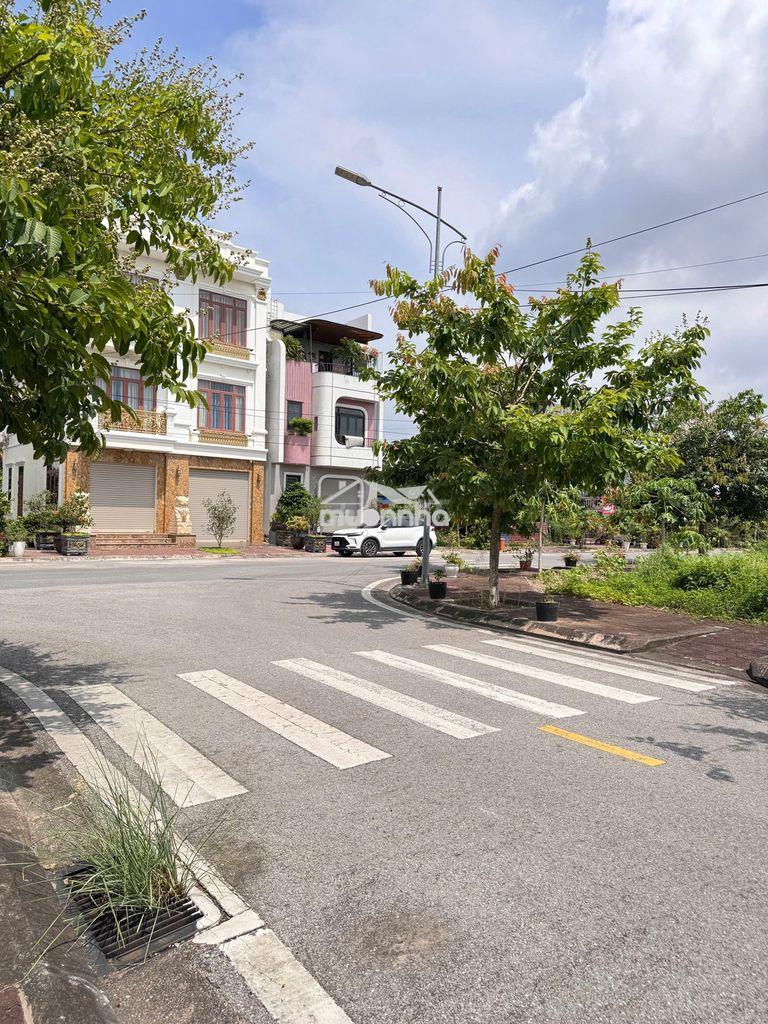 🏡 Bán lô đất tái định cư bắc sông cấm📍 lk5 - 60m2 💰 3,1 tỷ. - 3