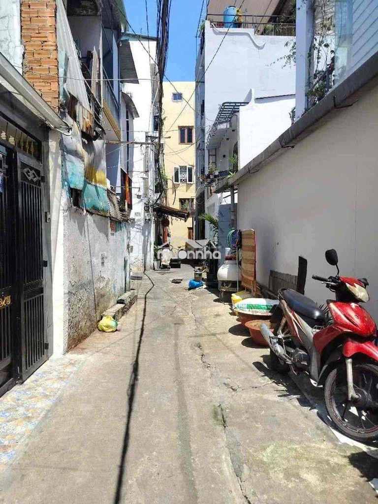 20 m² ,2pn – sát chợ bà chiểu -bình thạnh - giá ngộp 2,5 tỷ.