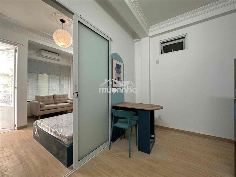 Căn hộ 1pn tách bếp ban công nguyễn thiện thuật q3 gần chợ bàn cờ