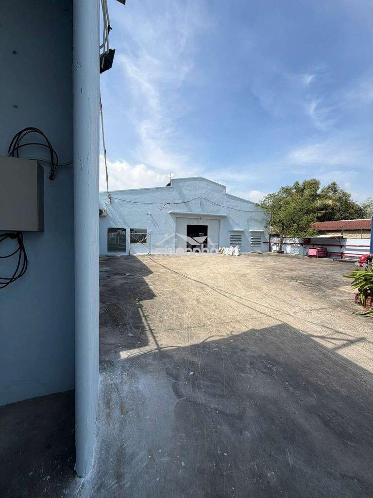 Cho thuê kho xưởng 1715m2 full thổ cư