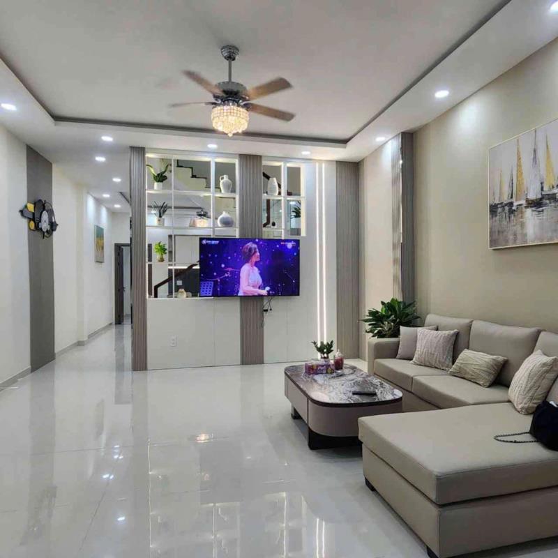Nhỉnh 8 tỷ- mặt tiền dương bá trạc q8- dt 4x15m - 4
