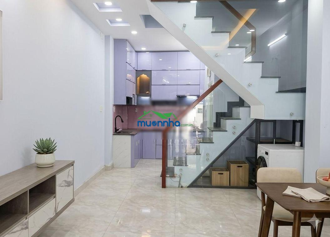 Nhà phố quận 7 - 4 tầng - sân xe rộng rãi - bãi đậu ô tô - 60m² - 5.570 tỷ