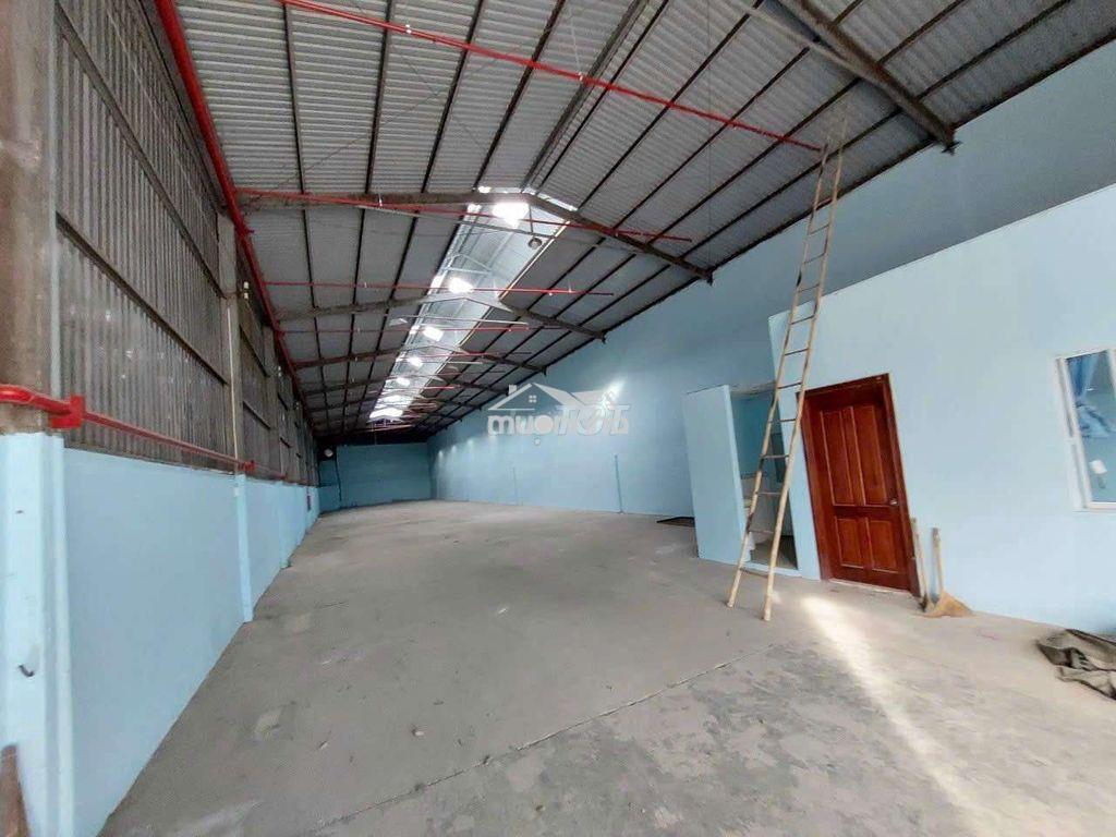 Cho thuê xưởng tổng dt 760m2.pccc tự động,khánh bình ,tân uyên ,bd - 3