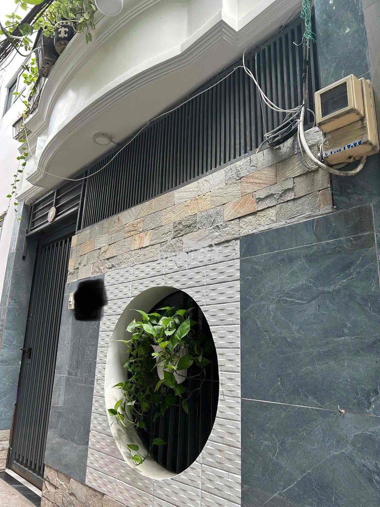 Nhà ngộp- quận gò vấp, giá 3tỷ1, 45m2, ngay quang trung, shr