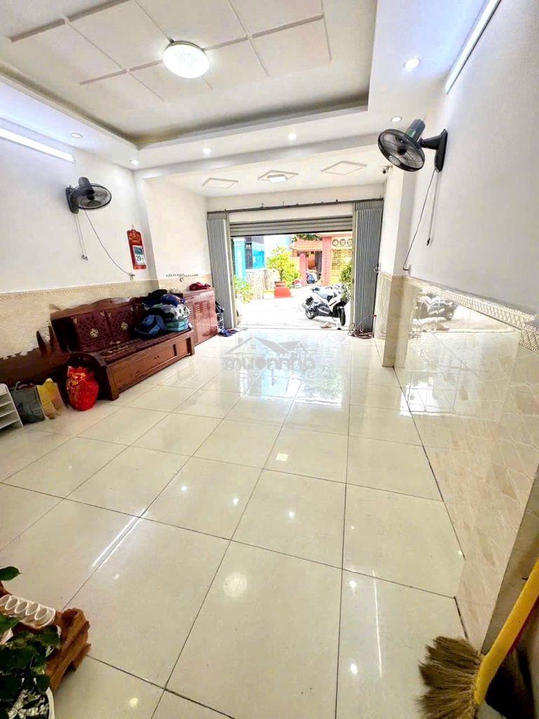 Cho thuê nhà nguyên căn đường phú thọ hòa dt 4x16  - 2