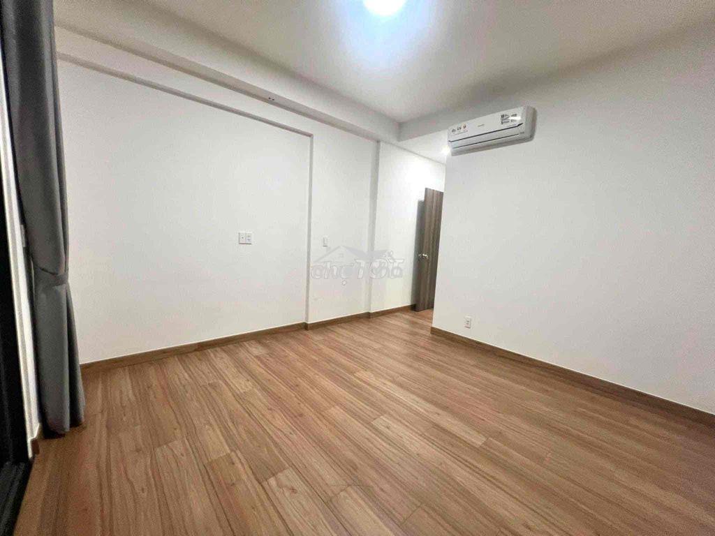 Cho thuê căn 2pn có rèm máy lạnh - 2