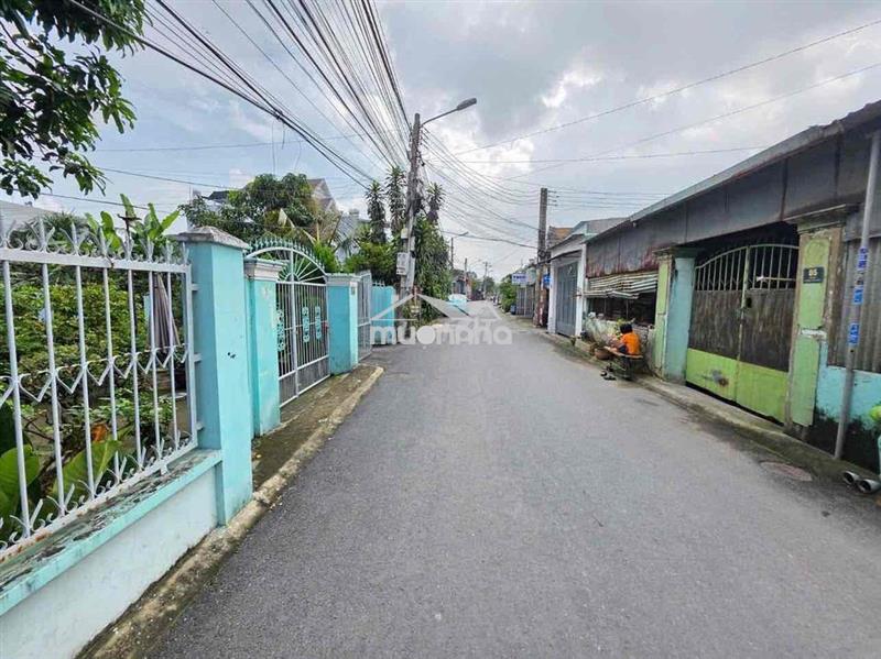 Bán mt nguyễn văn trỗi dĩ an dt 100m gần cụm trường học dĩ an 4,1 tỷ