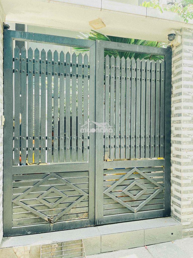 Cần bán nhà phường 15 quận 4 hẻm 1 sẹt - 2