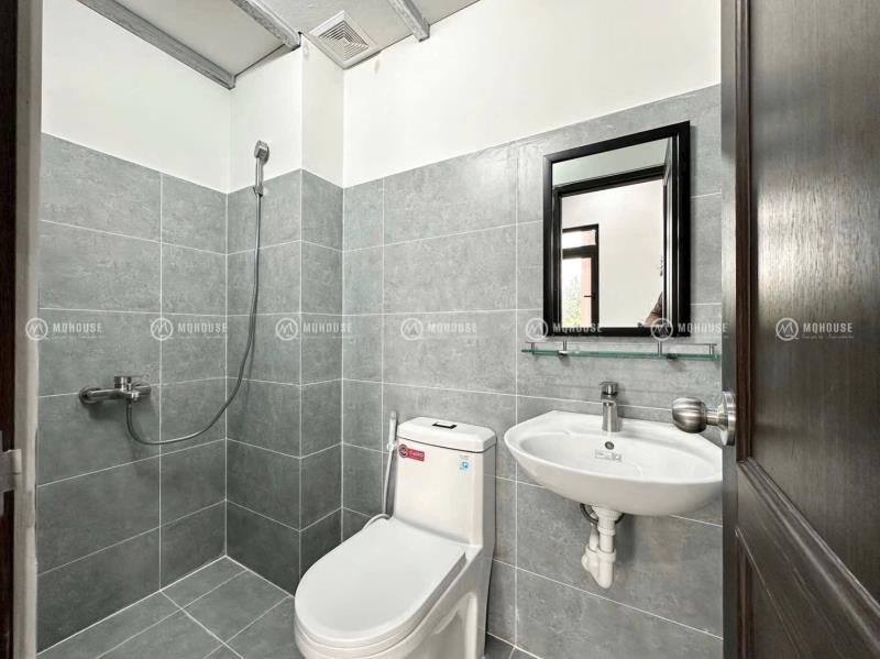 Cho thuê phòng studio ban công gần đại học văn hiến trục đường vườn lài gần đầm sen - 4
