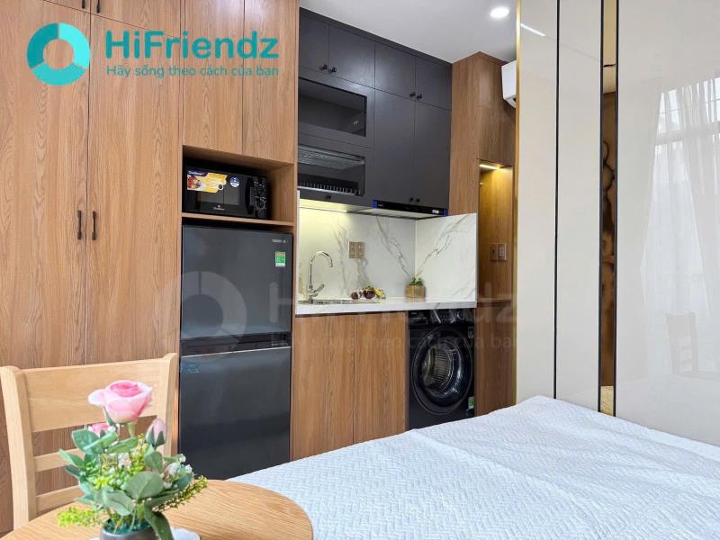 Studio ban công, thang máy, hầm xe, máy giặt riêng gần cầu ba son, công trường mê linh quận 1 - 3