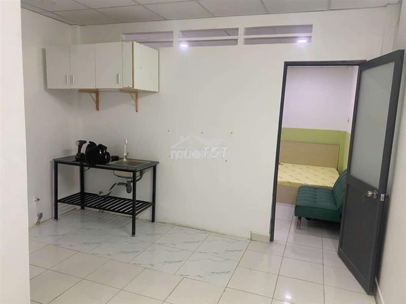 Pass phòng trọ 30m2 sát ga t3
