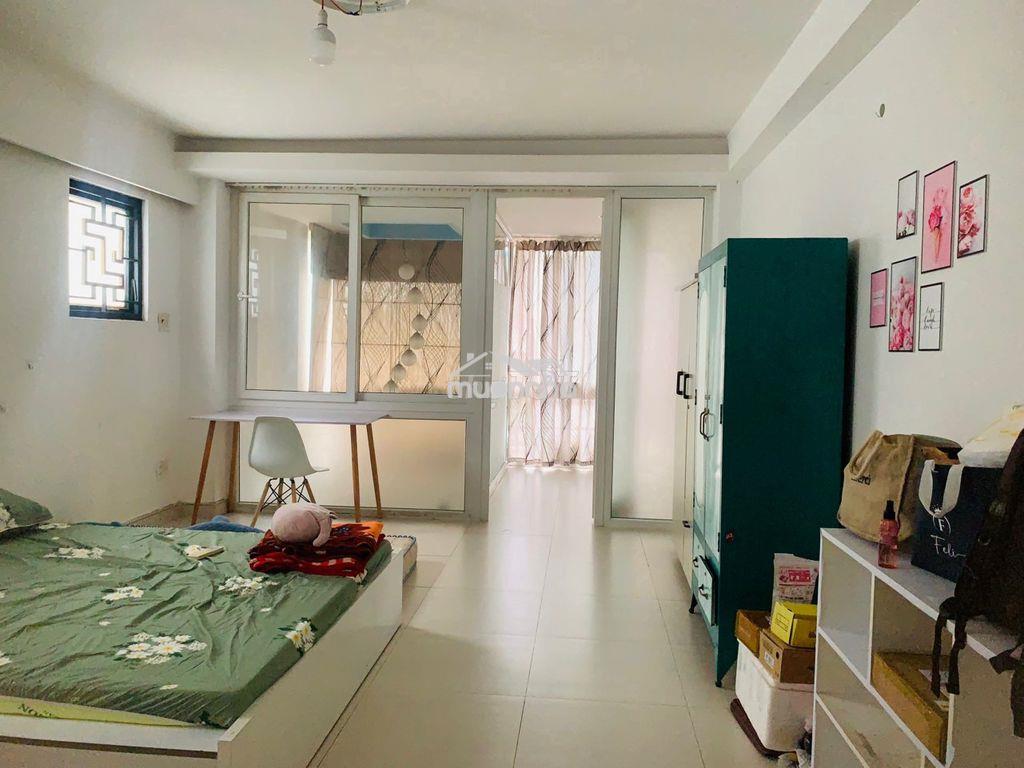 Cho thuê nhà nguyên căn 5 lầu gần hàng xanh - có thể làm chdv 35tr - 4