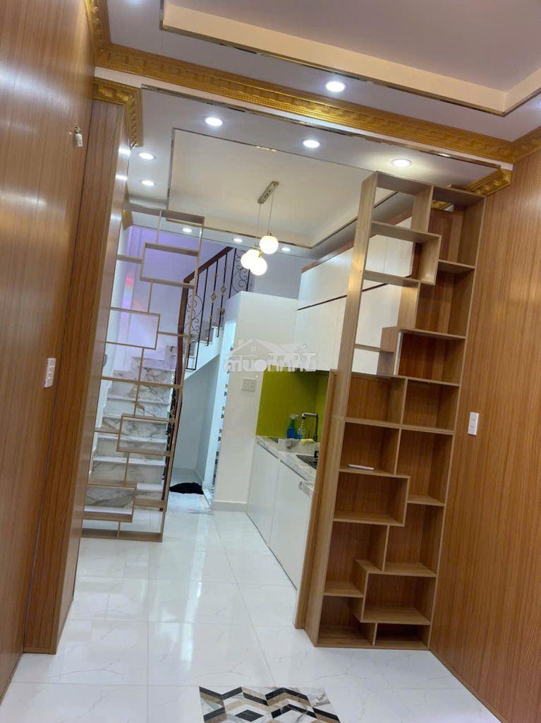 Cho thuê nguyên căn nhà mới 166/22a/6b hồ bá kiện, phường 15, quận 10