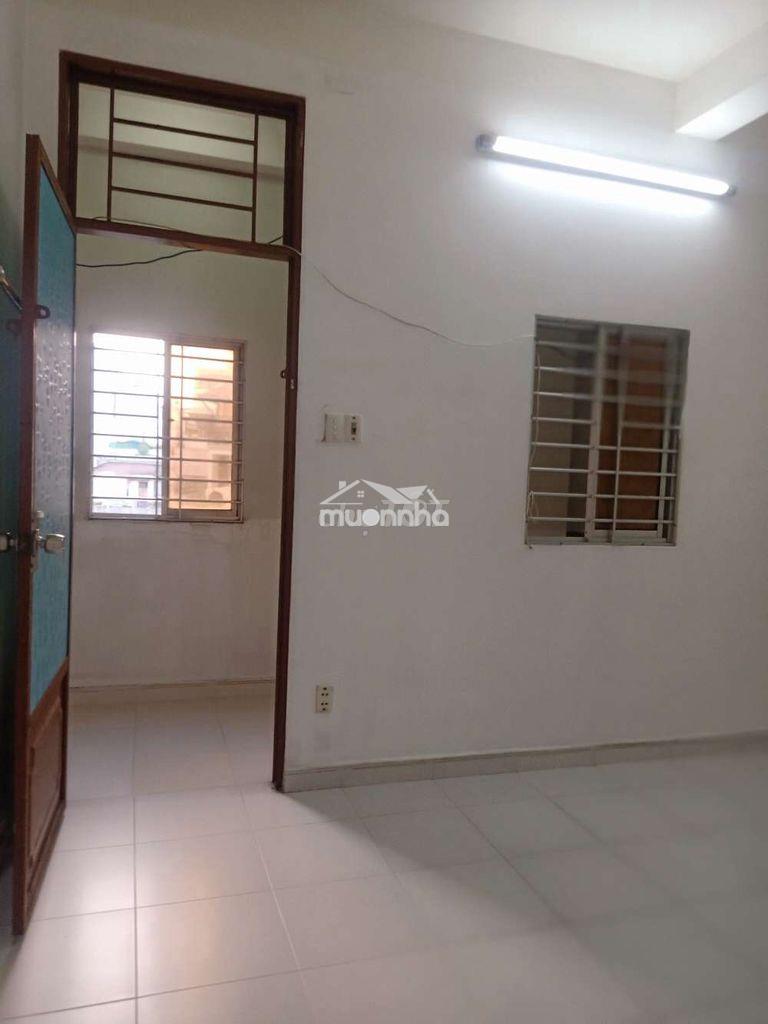 Phòng trọ 15m2 trần văn đang phường 11 quận 3 tp hcm