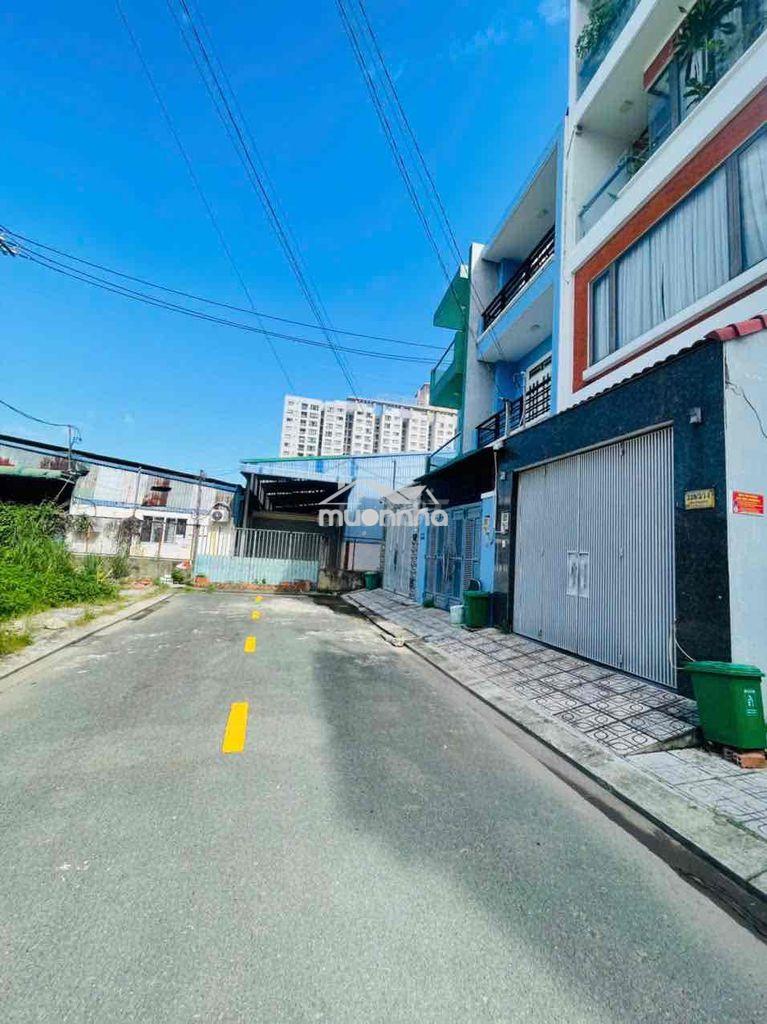 Nhà 1 trệt 2 lầu mới đẹp sẵn nội thất  gần global city - 2