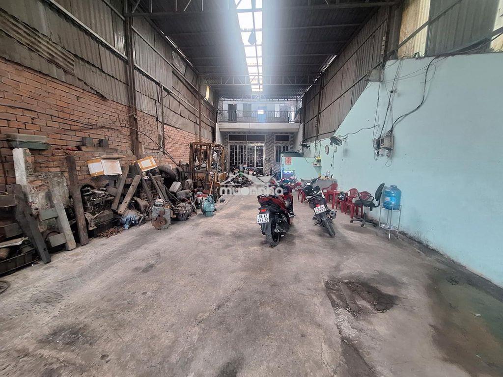 Mặt tiền kinh doanh đỉnh -  290m2 -công nhận 200m2 - giá 18ty5 tỷ. - 4