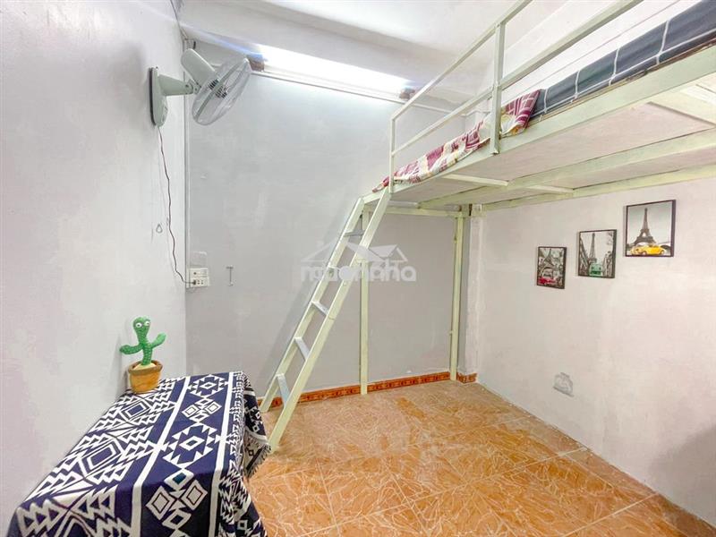 Phòng như hình 2tr500 trống sẵn nội thất nhận phòng ngay bùi đình túy