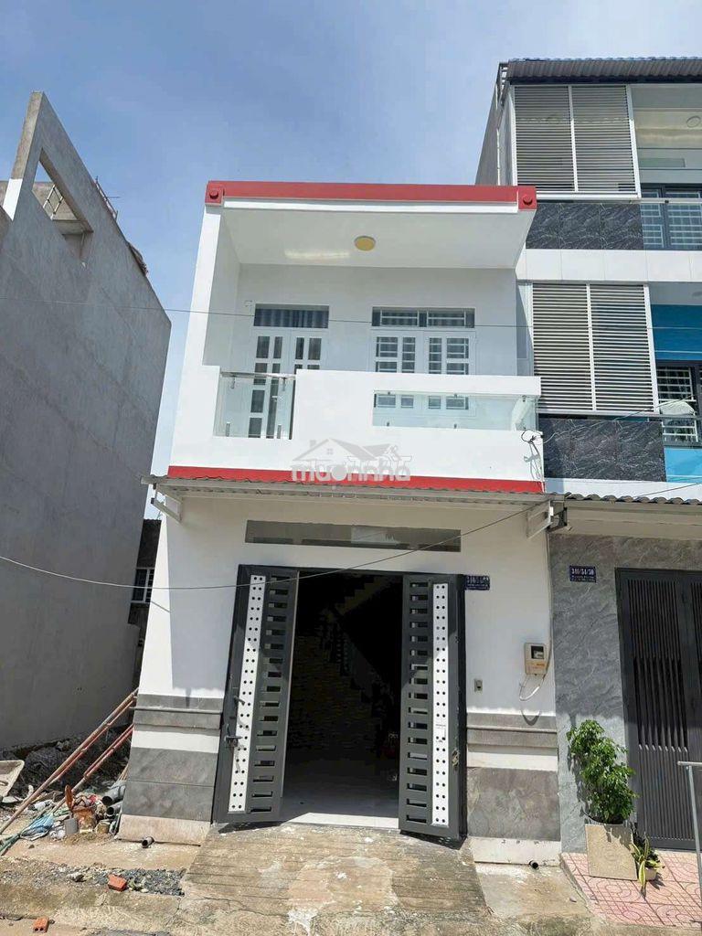 Nhà 2 tầng ngay chợ long phước ngay ủy ban trường học