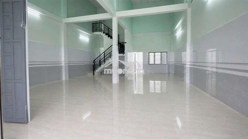 Kho xưởng mới 8×17 đúc lửng 2pn 2wc