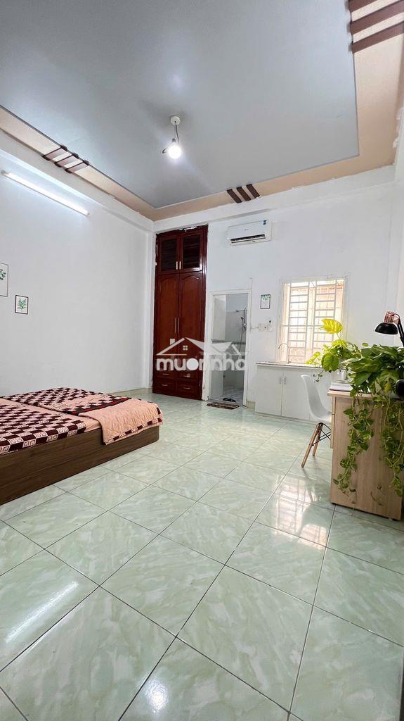 Chính chủ cho thuê phòng thoáng đầy đủ nội thất, gần chợ hiệp thành